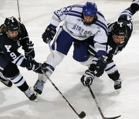 开云APP-佛罗伦萨制霸突尼斯，萨卡在年度焦点之战接管比赛