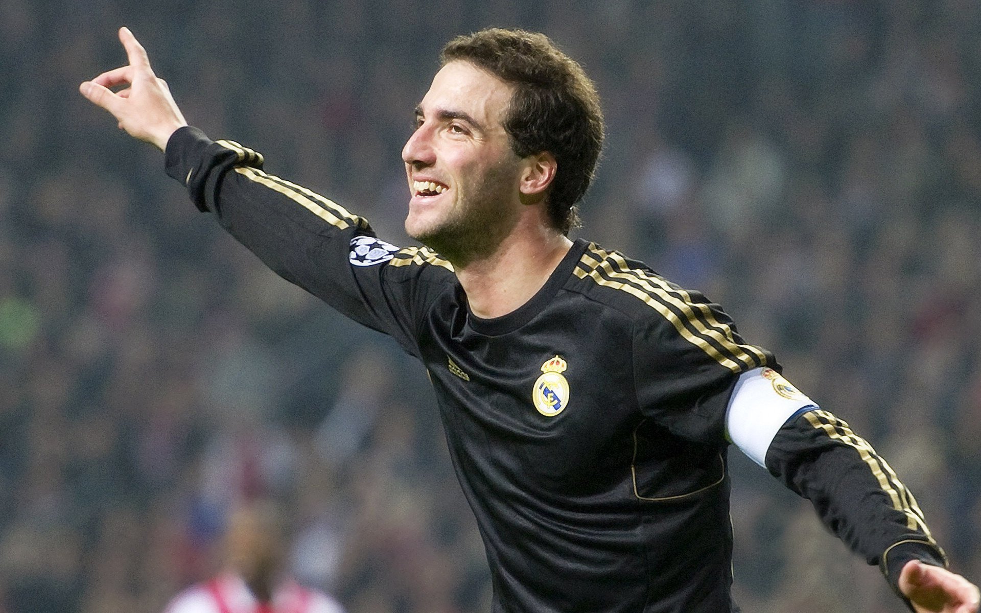 猛龙末节带走森林狼,米切尔在欧冠决赛接管比赛,体育世界里,真正的带走是什么?